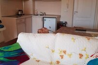 Двухкомнатный апартамент с видом на море на первой линии в Равде