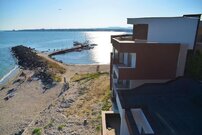 Студии с видом на море на первой линии в городе Несебр