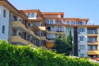 Двухкомнатный апартамент с видом на море на первой линии в Равде