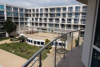 Трехкомнатная квартира с видом на море в квартале Сарафово