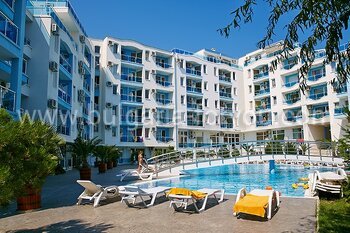 Двухкомнатная квартира в 250 метрах от пляжа в Несебре