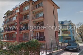 Отличная недорогая студия рядом с пляжем в жилом доме в Равде