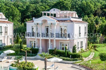 Роскошная вилла с видом на море в Созополе