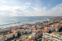 Четырехкомнатная квартира г. св Влас комплекс Каприз