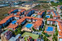Отличная трехкомнатная квартира в комплексе Апполон в Несебре