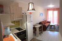 Выгодно - уютная двухкомнатная квартира на Солнечном берегу