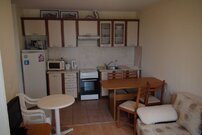 Недорогая двухкомнатная квартира в комплексе в Елените