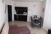 Трехкомнатная квартира с видом на море в Сарафово