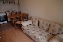 Недорогая двухкомнатная квартира в комплексе в Елените