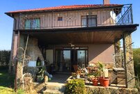 Отдельный капитальный двухэтажный дом - местность Кошарица