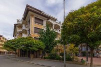 Элитная недвижимость - трехкомнатная квартира с морской панорамой в Равде