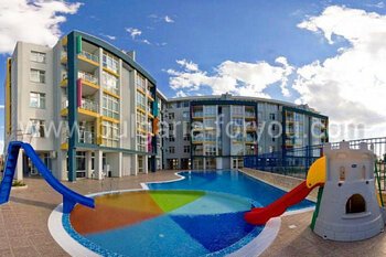 Двухкомнатная квартира в комплексе Сан Сити-3 на Солнечном берегу
