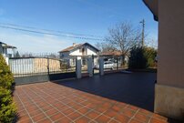 Новый готовый дом в селе Маринка в пригороде Бургаса в 4 км от моря