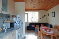 Отдельный дом в селе Каменар 6 км от моря